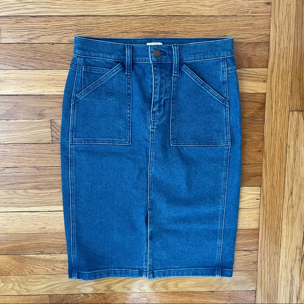 J Crew stretch denim pencil skirt with front slit medium wash size 00